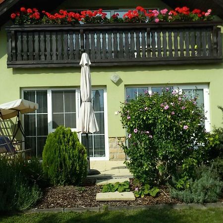 Apartment Amelie Roznov pod Radhostem Exterior photo