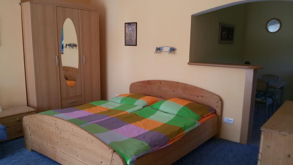 Apartment Amelie Roznov pod Radhostem Exterior photo